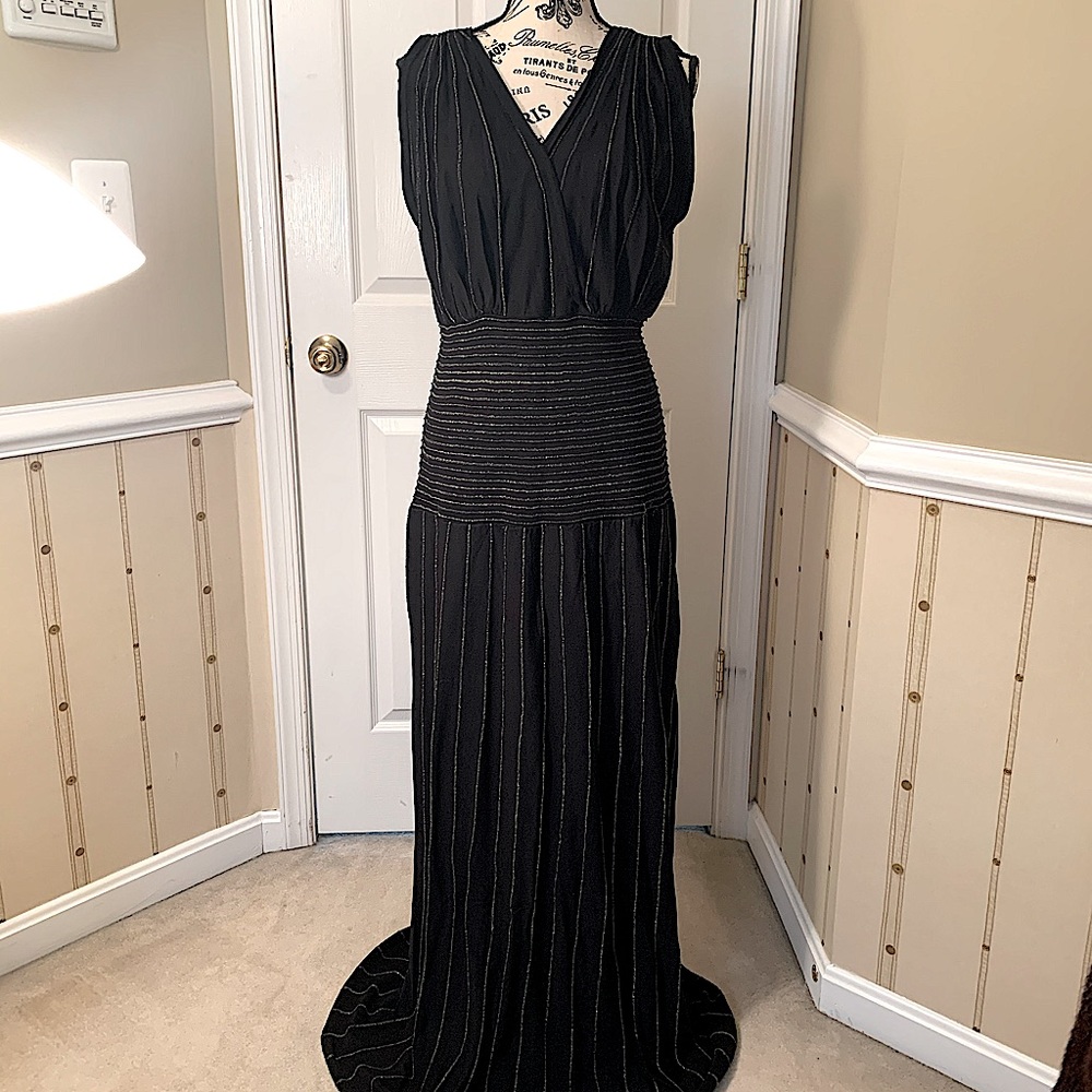 SLINKY EVENING DRESS